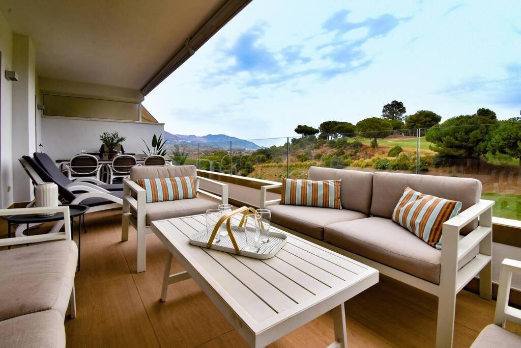 Appart De Standing Piscine Superbe Vue Golf Apartment Málaga