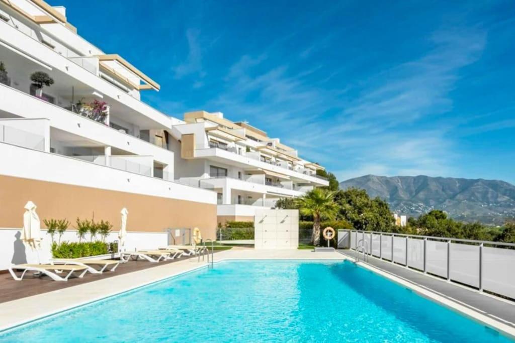 Appart De Standing Piscine Superbe Vue Golf Apartment Málaga