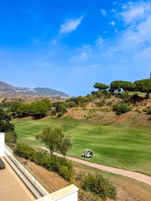 Apartment Appart De Standing Piscine Superbe Vue Golf Málaga